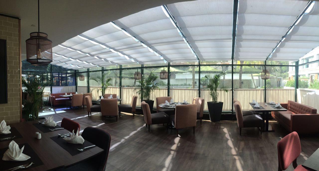 Micasa All Suites Hotel Kuala Lumpur Bagian luar foto The interior of the restaurant