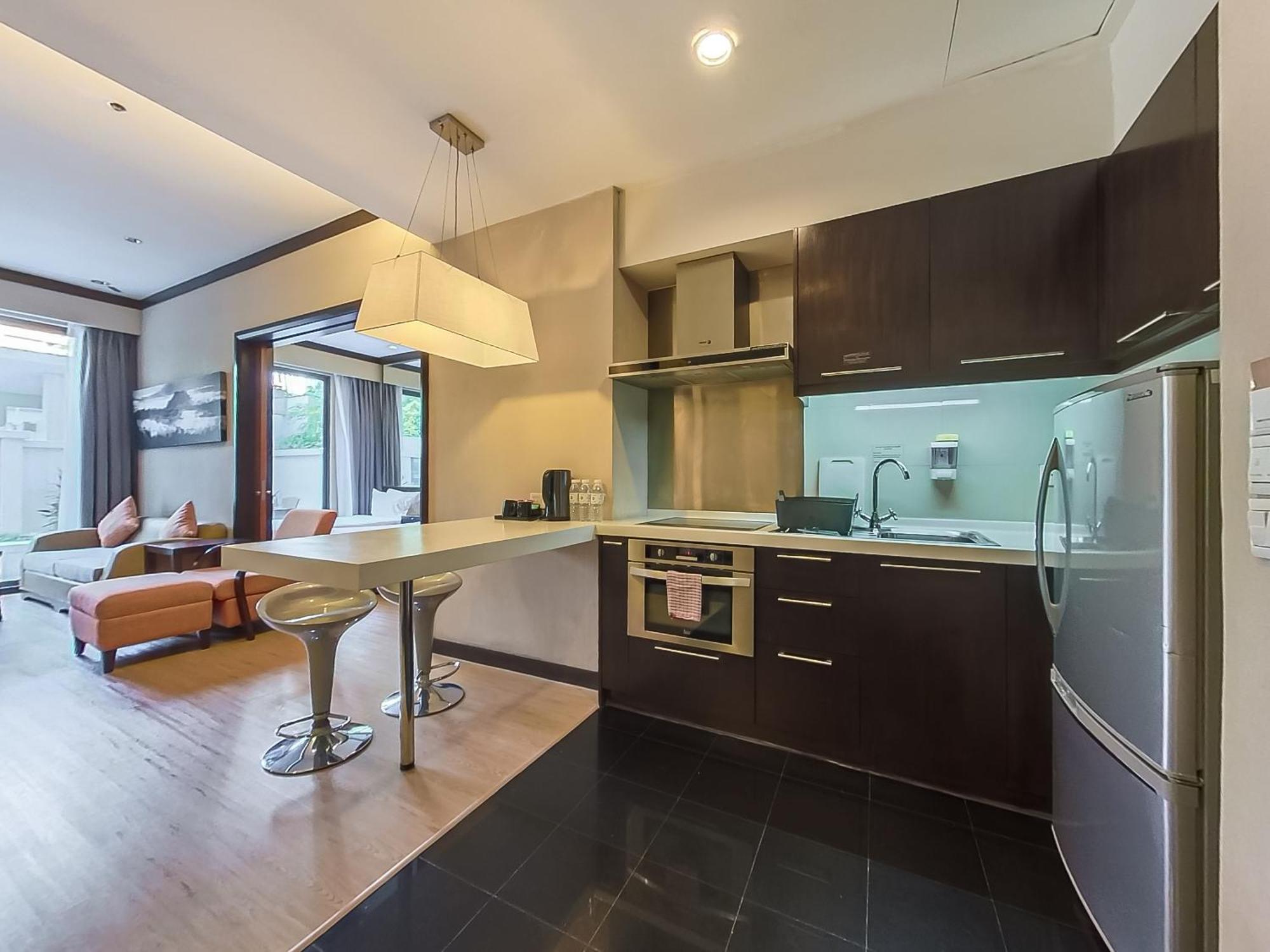 Micasa All Suites Hotel Kuala Lumpur Bagian luar foto A modern Japanese kitchen