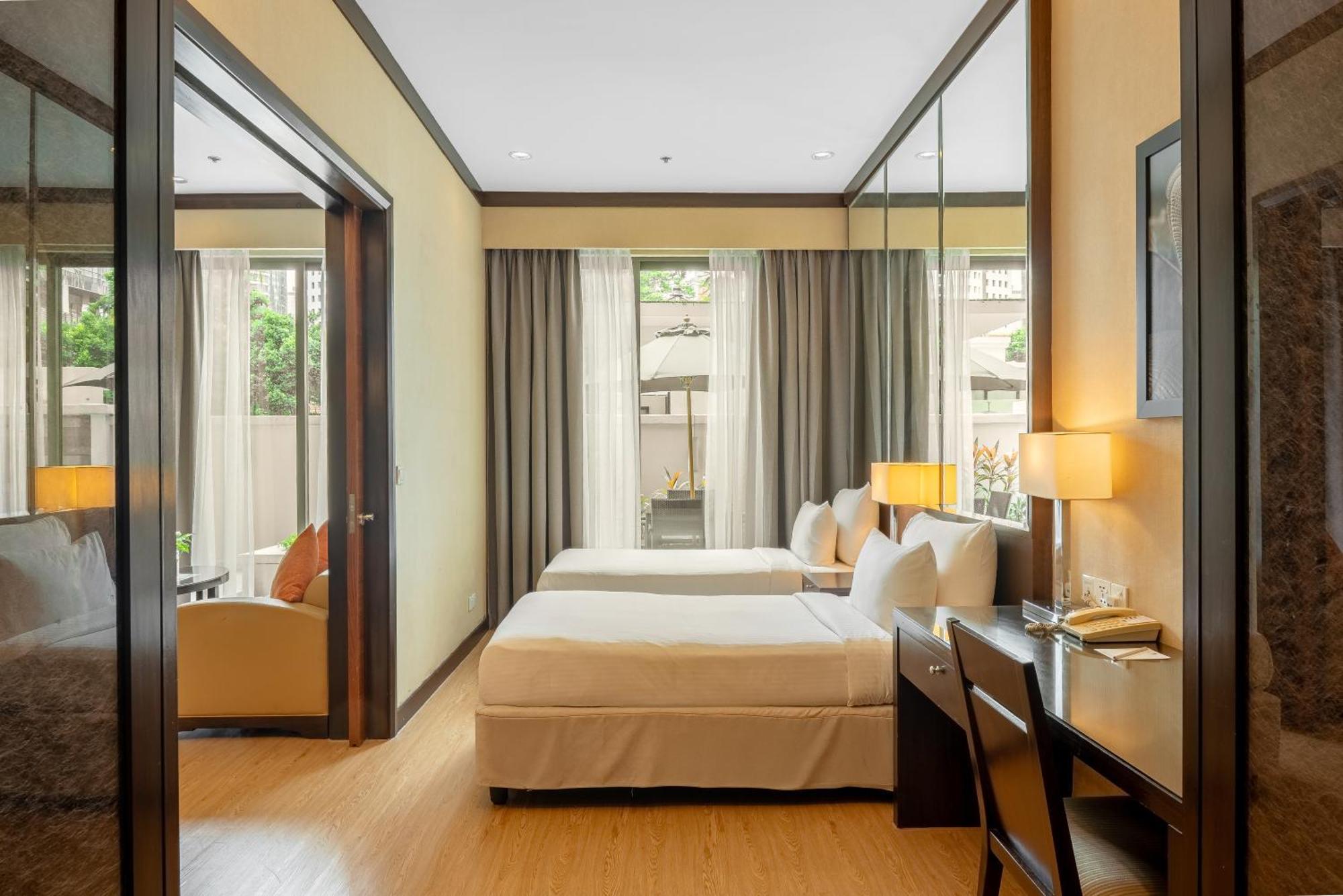 Micasa All Suites Hotel Kuala Lumpur Bagian luar foto